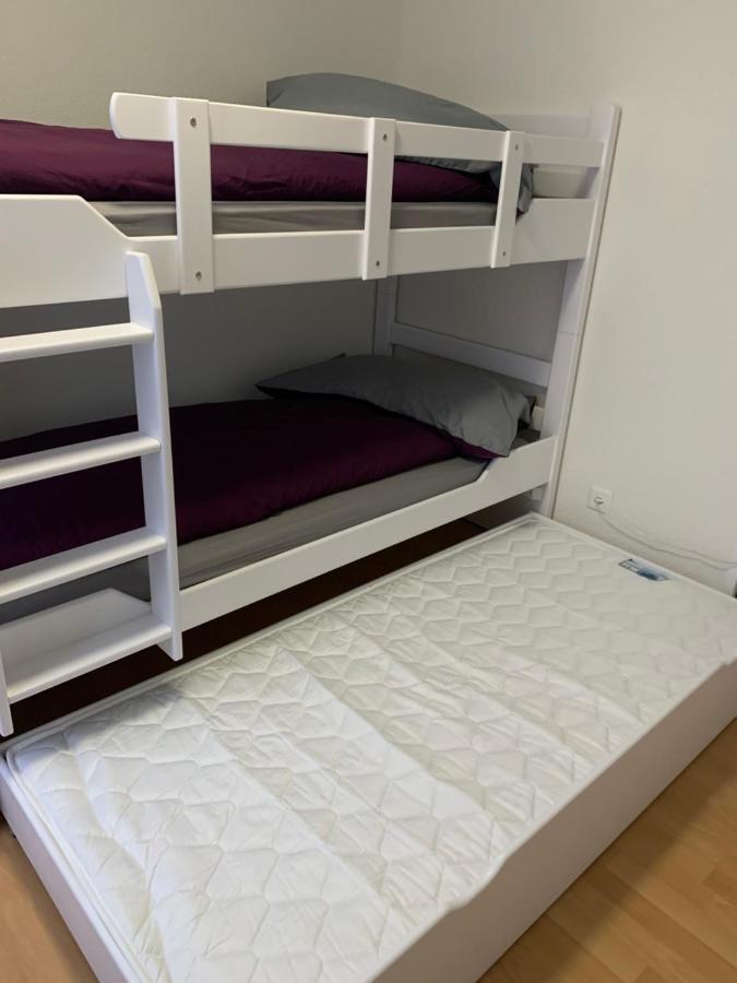 Haus Zur Eiche Private 3,5 Zimmerwohnung Bis Zu 8 Gaeste Chur Luaran gambar